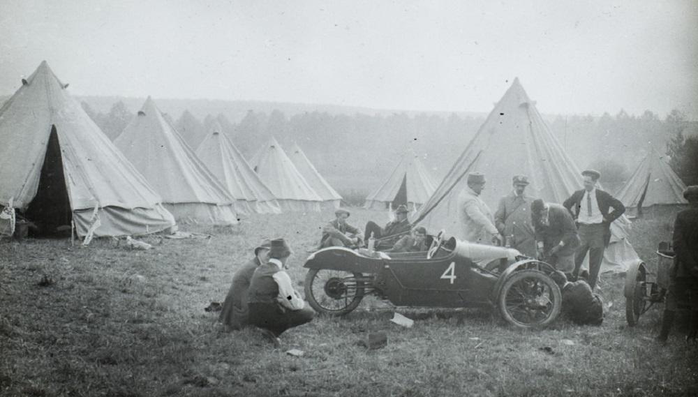 Morgan au camping avant la course